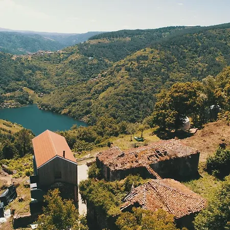 Domo En Vinedos Canon Del Mino Ribeira Sacra