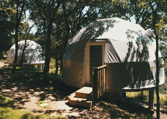 Geodesic Domes With Views In Ribeira Sacra Tente de luxe